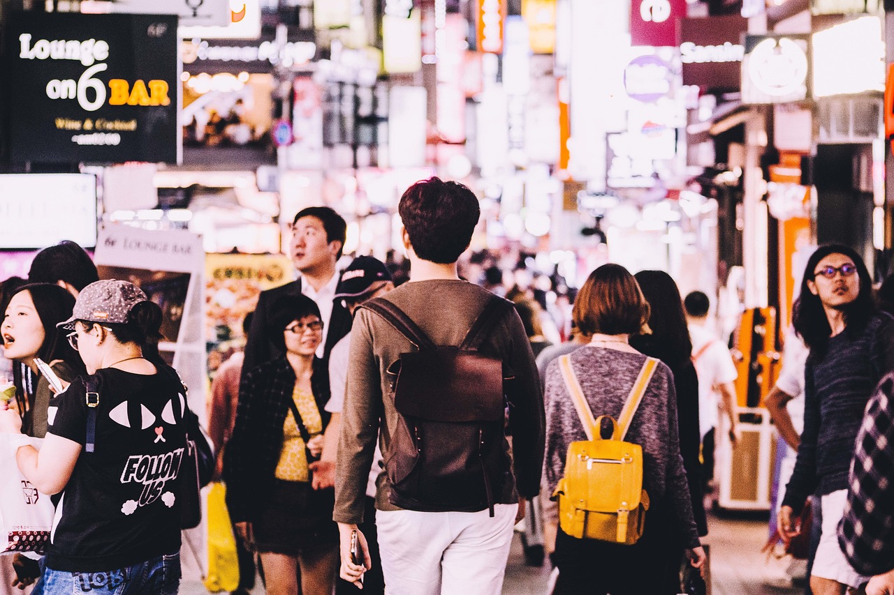 中国香港选手哭诉衣服被扯烂致退赛，梦想与现实的残酷碰撞